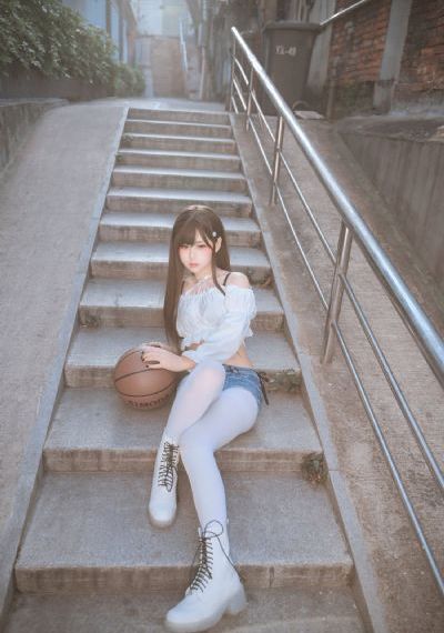 131裸体美女爱做视频网站_超清在线手机播放